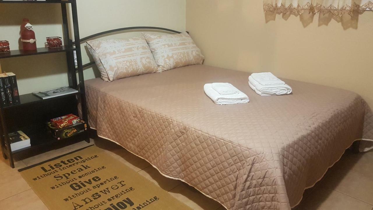 Appartamento Cozy Loft Mesolóngion Esterno foto