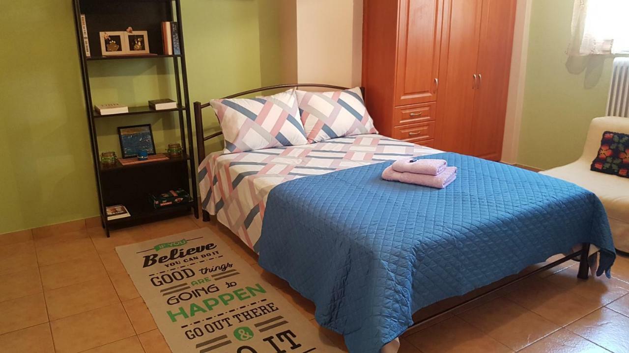 Appartamento Cozy Loft Mesolóngion Esterno foto