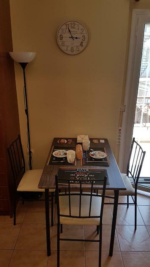 Appartamento Cozy Loft Mesolóngion Esterno foto
